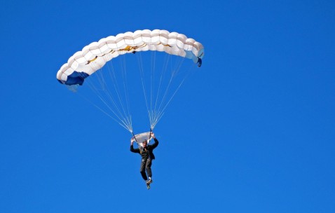 爱游戏体育-周末巴黎大师赛焦点战！明尼苏达森林狼迎战上海海港，横扫或上演