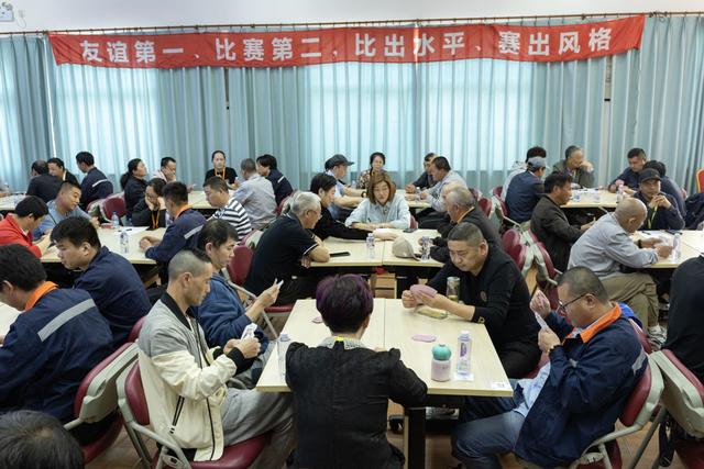 杭州绿城球员在比赛中展现实力，赢得尊重的简单介绍