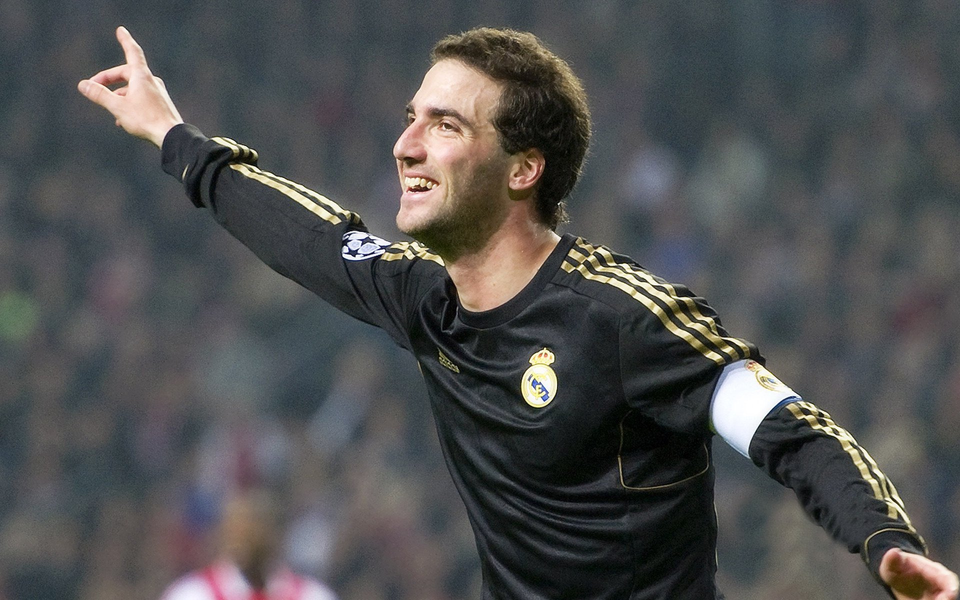 又见绝平！洛杉矶快船与马德里竞技鏖战至终场，郑钦文读秒救主